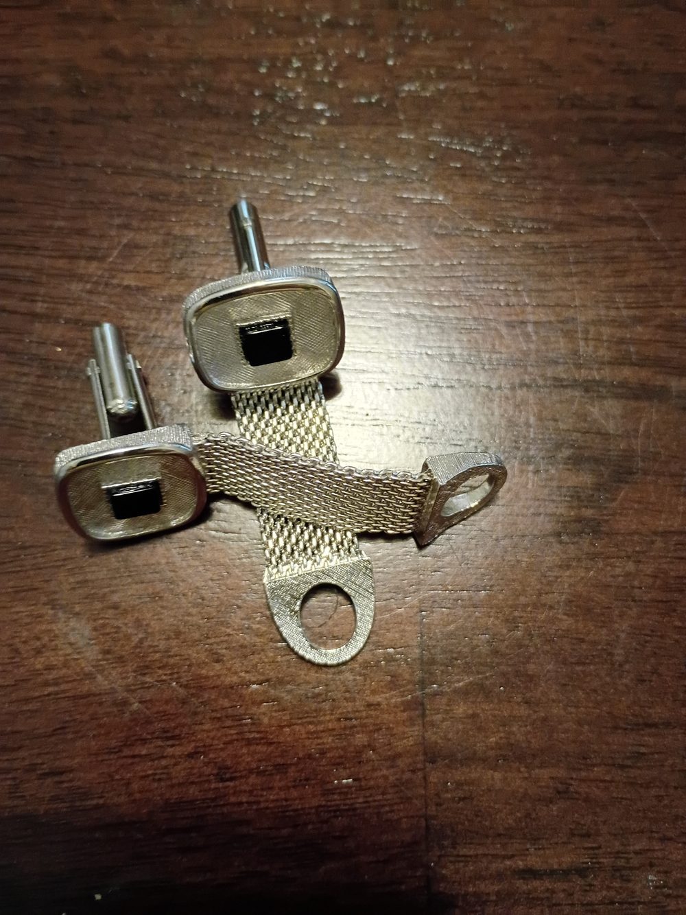 Silver Mesh Double-Tongue Cufflink Set
